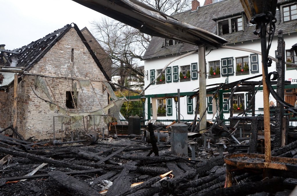 Feuer 3 Zum Treppchen Koeln Rodenkirchen Kirchstr Steinstr P368.JPG - Miklos Laubert